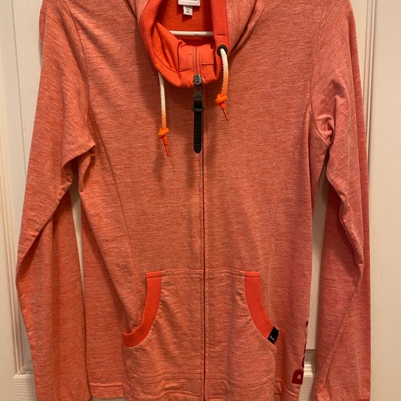 Bench Sweater - Picture 1 of 2